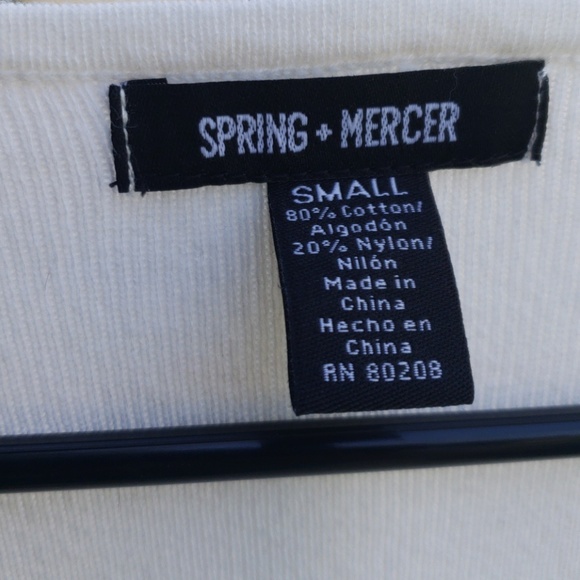 Adorable cardigan in great condition - Picture 2 of 4